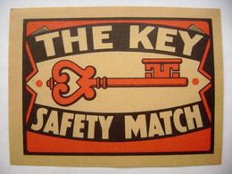 THE KEY Safety Match - Larger Matchbox Label (9,3 X 7 Cm) Czechoslovakia Export - Zündholzschachteletiketten