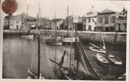 17 - Carte Postale Semi Moderne De  L'ILE DE RE   Le Port - Ile De Ré