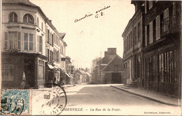 76 GODERVILLE - La Rue De La Poste - Goderville