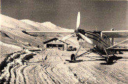 Courchevel * Sur L'altiport De Pralong * Avion Aviation AIR ALPES - Courchevel