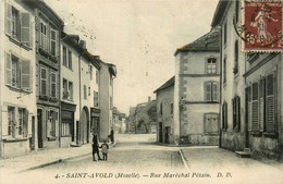 St Avold * La Rue Du Maréchal Pétain * Commerces Magasins - Saint-Avold