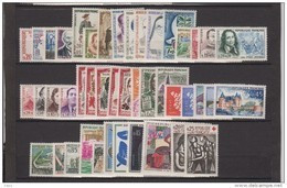 1961-FRANCE-ANNEE COMPLETE 1961**44 TIMBRES - 1960-1969