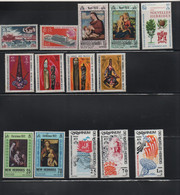 LOT 84 - NOUVELLES HEBRIDES LOT DE TIMBRES NEUFS  - Cote 24,60 € - Collezioni & Lotti