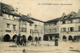 Sauveterre * La Place Des Arcades * Le Puits * Villageois - Other & Unclassified