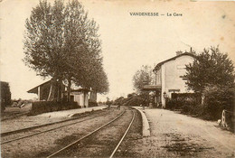 Vandenesse * La Gare Du Village * Ligne Chemin De Fer - Autres & Non Classés