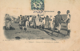 AV 349 / CPA  AFRIQUE DJIBOUTI-    GROUPE DE MARCHANDS DE CHARBON - Djibouti