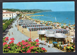 FANO - CARTOLINA FG SPEDITA NEL 1962 - PASSEGGIATA A MARE E SPIAGGIA - ANIMATA - Fano