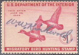 UNITED STATES  SCOTT NO RW10  USED  YEAR  1943 - Duck Stamps