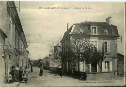 St Astier * Avenue De La Gare * Villageois - Andere & Zonder Classificatie