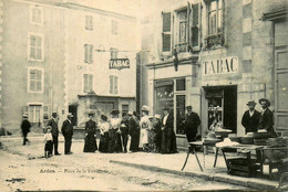 Ardes * Débit De Tabac Tabacs TABAC , Place De La Fontaine * Marchand De Chapeaux Hat Marché - Autres & Non Classés