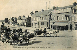 Perros Guirec * L'arrivée à La Rade * Hôtel Terminus * Attelage - Perros-Guirec