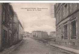 79 - CHAMPDENIERS - Route De La Gare - Champdeniers Saint Denis