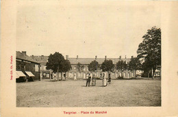 Tergnier * La Place Du Marché * Villageois - Sonstige & Ohne Zuordnung