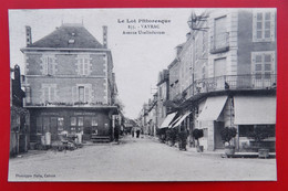 Cpa 46 VAYRAC Anime Avenue Uxellodunum Commerces - Vayrac