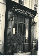 Devanture / Vitrine De L'AUBERGE DU VILLAGE. Photo De G. Et M. GSELL - Restaurants