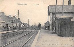 Champagné          72          Intérieur De La Gare . Train    -  3  -           (voir Scan) - Autres & Non Classés