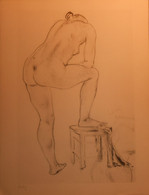 Dessin De Nu. Belle Reproduction De 1946. Femme De Dos Appuyée Sur Un Tabouret. Kretz - Dessins