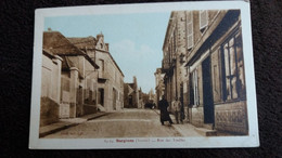 CPA SERGINES YONNE RUE DES TREILLES ANIMATION ED BRULE ? ARTISTIC - Sergines