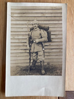 Carte Photo Militaria Allemand WWI En équipement De Manoeuvre Soldat Deutsche Casque A Pointe - 1914-18