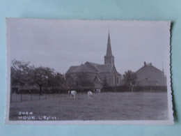 102-9-68             HOUR   L'Eglise   ( Glacée ) - Houyet