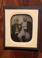 Ambrotype Vers 1855 / 1860 Père Et Son Fils Se Tenant La Main Canne Tenue Par Le Père Format 1/4 De Plaque 10 X 8 Cms - Oud (voor 1900)