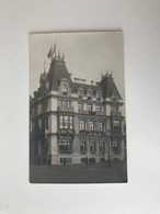 Bruxelles  CARTE PHOTO La Maison De Mr Mme Léon Grosjean Le 22 Novembre 1918  DRAPAUX - Brussel (Stad)