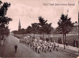 CPA Royaume Unis - Angleterre - Hampshire - Aldershot - Church Parade - Queen's Avenue - Valentine's Series - Oblitérée - Other & Unclassified