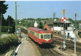 Plouaret Train Autorail X 2423 Ligne Lannion-Plouaret Micheline - Plouaret