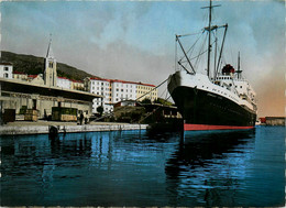 Bastia * Le Bateau Paquebot Commandant Quéré , Au Port * Haute Corse 2B - Bastia