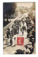 1) Carte Photo De Saint-Sylvain Procession ?? Maine-et-Loire Département 49 Carte Photo Voyagée En 1909 En TB.Etat - Photos