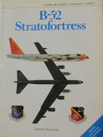 B-52 Stratofortress - By Lindsay Peacock - 1987  (war Planes) - Aviation