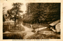 Savigny Sur Braye * Le Lavoir De La Fontaine * Laveuse - Andere & Zonder Classificatie