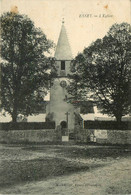 Essey * La Place De L'église Du Village - Andere & Zonder Classificatie