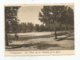 83 Var Draguignan La Place De La Victoire Et La Gare Ed Alain De Bagneux - Draguignan