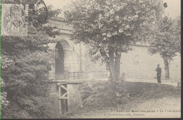 CPA. 92. FORT DU MONT VALERIEN.  Le Pont Levis.   (animée)  (Carte D'Autrefois) - Mont Valerien