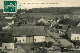 Eteveau * La Route De Pontailler * Vue Sur Le Village - Autres & Non Classés