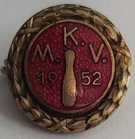 MKV 1952 Magdeburg Germany Bowling Club PIN A12/7 - Bowling