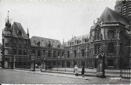 Douai - L'Hôtel De Ville - Non écrite - Douai