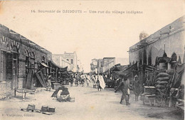 DJIBOUTI - SOUVENIR - UNE RUE DU VILLAGE INDIGENE - Djibouti