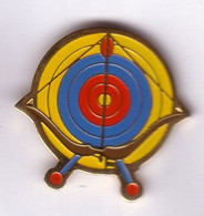 AA281 Pin's Cible Tir à L'arc Achat Immédiat - Archery