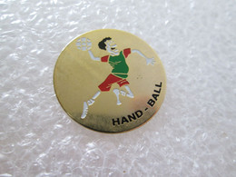 PIN'S    SPORT  HAND BALL - Handball