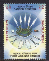 Bangladesh 1995 Campaign Against Cancer Fight 1v MNH SG 552 Disease Medicine Crab Gloves Injection - Other