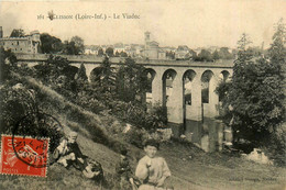 Clisson * Vue Sur Le Viaduc * Pont * Villageois - Clisson