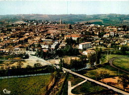 Beaumont De Lomagne * Vue Panoramique Aérienne Du Village Et La Gimone - Beaumont De Lomagne