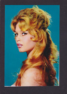 Photo Bardot Brigitte Pin Up Grand Format Environ 10 X 15 Voir Le Dos - Künstler