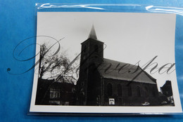 Basècles  Eglise  Foto-Photo,pris 11/04/1987 - Farciennes