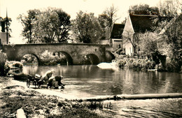 Lignières * Le Pont Sur L'arnon * Lavoir Laveuses - Autres & Non Classés