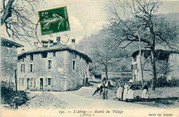 L'albenc * Rue Et L'entrée Du Village * Villageois - Autres & Non Classés