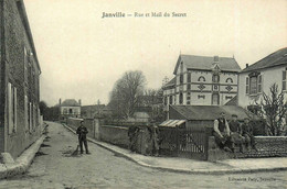 Janville * Rue Et Mail Du Secret * Villageois - Sonstige & Ohne Zuordnung