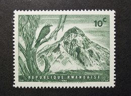 Rwanda - Rep. Rwandaise - 1966 - Mi.Nr. 189  - Yellow-crested Helmet-shrike - Prionops Alberti  - Volcano - Postfris - Ungebraucht